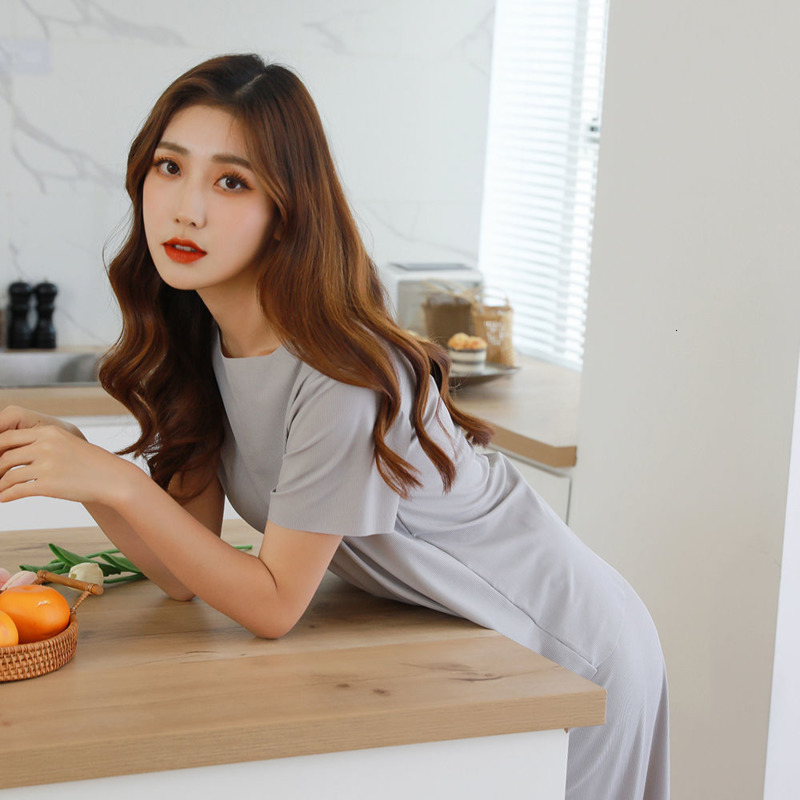 Women's Sleepwear Women's Ice Silk Pajamas Spring Summer Two Piece Sets V-neck Short Sleeve T-shirt Thin Home Clothes Wide Leg Pants Suit 23