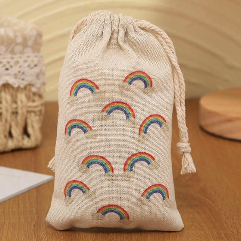 Jewelry Pouches Bags Natural Linen Jewelry Gift Bags 8x10cm 9x12cm 10x15cm pack 50 Custom Sack Party Candy Makeup Jute Packaging Pouches 230512