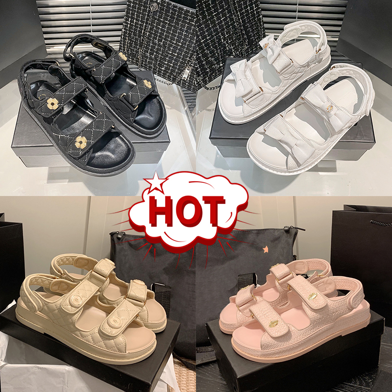 New Dad Sandals Designer women Quilted grandad sandal Cnel 22SS Beach Slippers Platform Flat Women Slides summit Indoor Outdoor Slide Slipper luxury Womens Shoes, White leather chain inter locking
New Dad Sandals Designer women Quilted grandad sandal Cnel 22SS Beach Slippers Platform Flat Women Slides summit Indoor Outdoor Slide Slipper luxury Womens Shoes, White leather chain inter locking