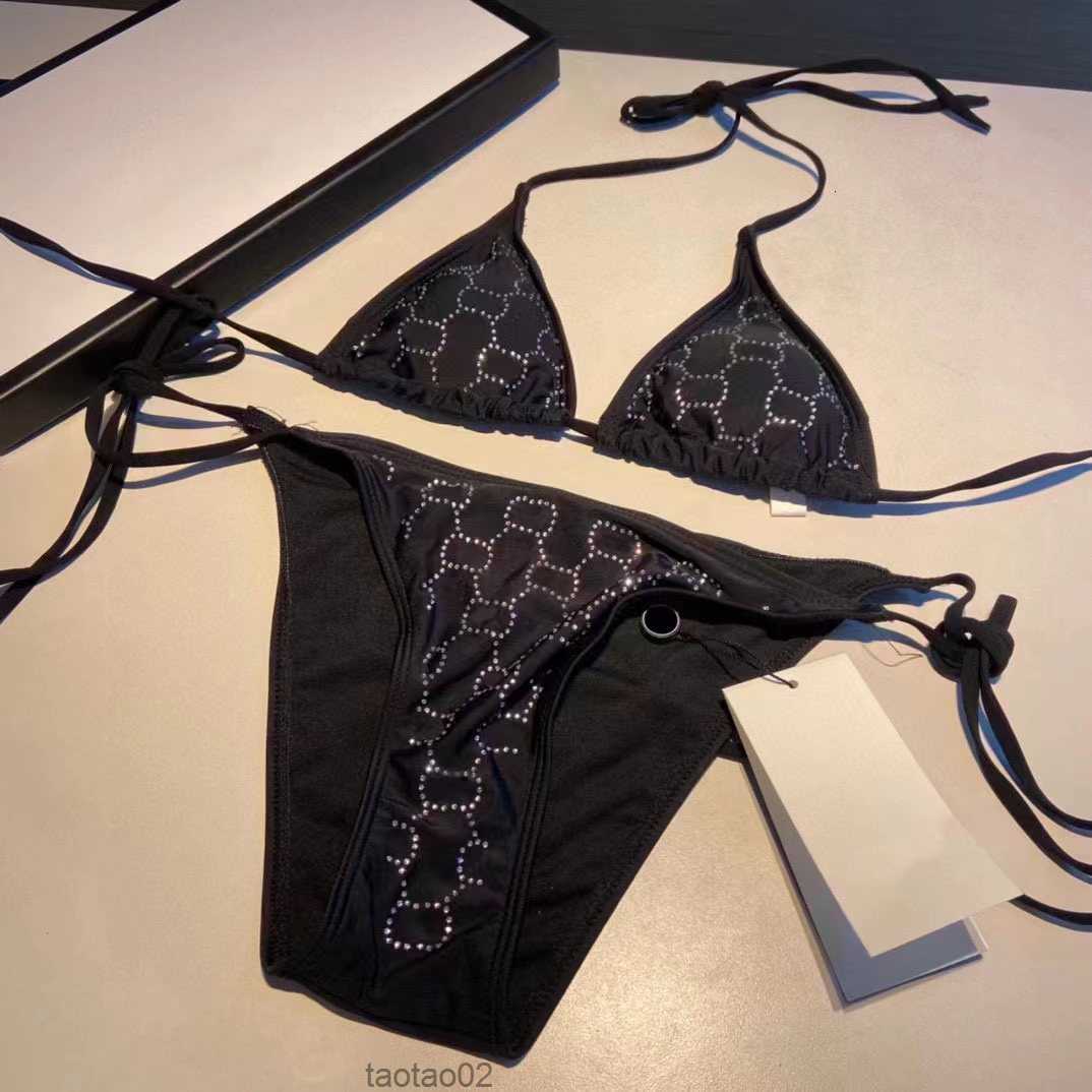 Designer Bikinis Woman Sexy Bikini with Diamond Ornament Letter g Swimsuits Summer Swimwear Beach Luxury Bathing Suits Three-point Swimsuit Top3rdq, No.1
Designer Bikinis Woman Sexy Bikini with Diamond Ornament Letter g Swimsuits Summer Swimwear Beach Luxury Bathing Suits Three-point Swimsuit Top3rdq, No.1
