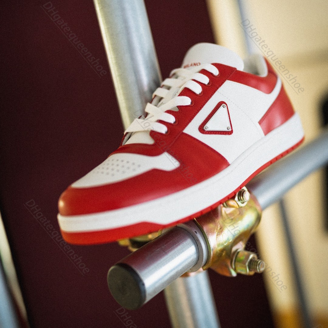luxury sandal designer man woman shoe downtown walk shoe leather rubber sole Summer womens sneaker man sneaker Enameled metal triangle Lace-up trainer walk shoe, #5 red
luxury sandal designer man woman shoe downtown walk shoe leather rubber sole Summer womens sneaker man sneaker Enameled metal triangle Lace-up trainer walk shoe, #5 red
