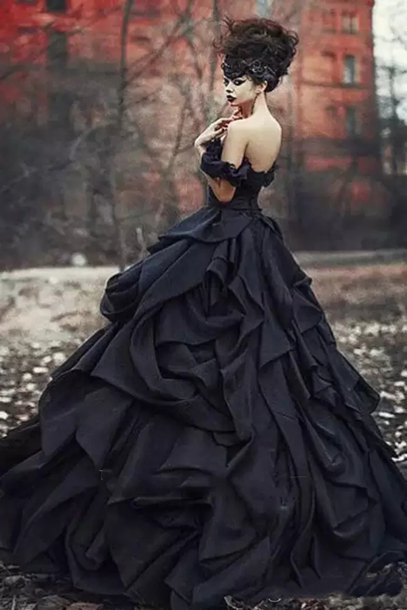 Vintage Gothic Black Wedding Dress Off The Shoulder Ruched Drapped Skirt Retro Bride Mariage Dresses Outdoor Long Bridal Gowns