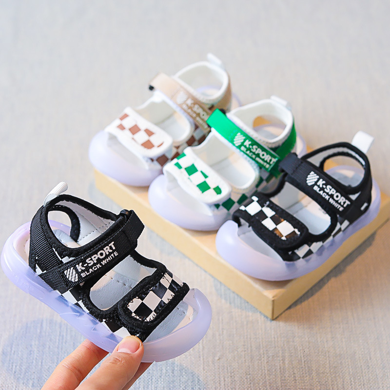Sandals Boys LED Sandals Summer Kids Shoes Fashion Light Soft Flats Toddler Baby Girl Sandals Infant Casual Beach Children Shoes Outdoor 230515