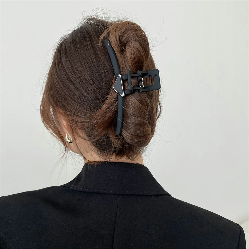 Womens Designer Clips For Ladies Girls Brand Large Geometric Hairpin Crab Claw Clip Hair Accessories Free shipping