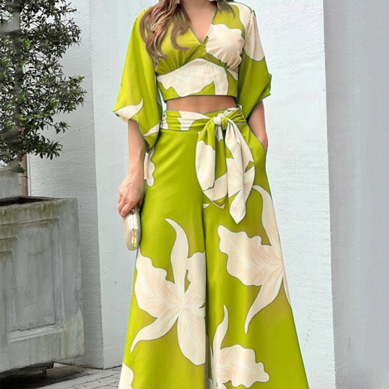 Women's Two Piece Pants Summer Women Printed Casual Versatile Suit V-Neck Short Top High Waist Wide Leg Pants Fashion Two Piece Set Women Clothin