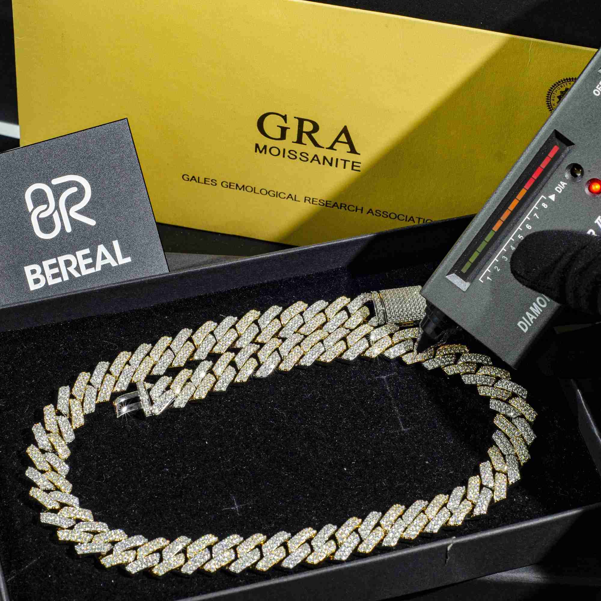 Custom Iced Out 925 Sterling Silver Moissanite Diamond Miami Cuban Chain 18k Gold Hip Hop Necklace Jewelry Mens Cuban Link Chain
Custom Iced Out 925 Sterling Silver Moissanite Diamond Miami Cuban Chain 18k Gold Hip Hop Necklace Jewelry Mens Cuban Link Chain