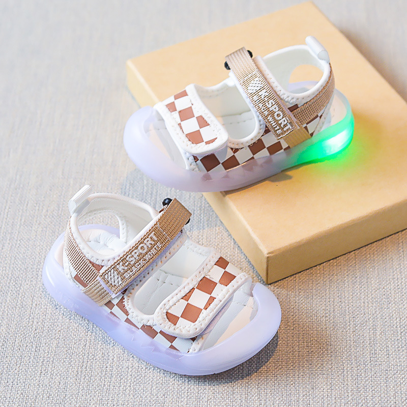 Sandals Boys LED Sandals Summer Kids Shoes Fashion Light Soft Flats Toddler Baby Girl Sandals Infant Casual Beach Children Shoes Outdoor 230515