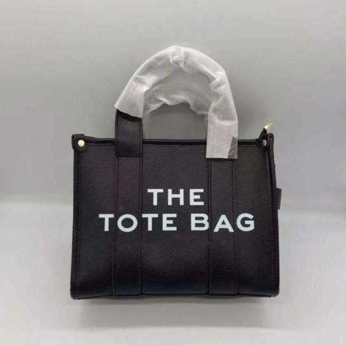 Fashion totes bags lady designer cool practical large capacity plain cross body shoulder handbags women coin purse crossbody casual square pu leather wallets, Black
Fashion totes bags lady designer cool practical large capacity plain cross body shoulder handbags women coin purse crossbody casual square pu leather wallets, Black