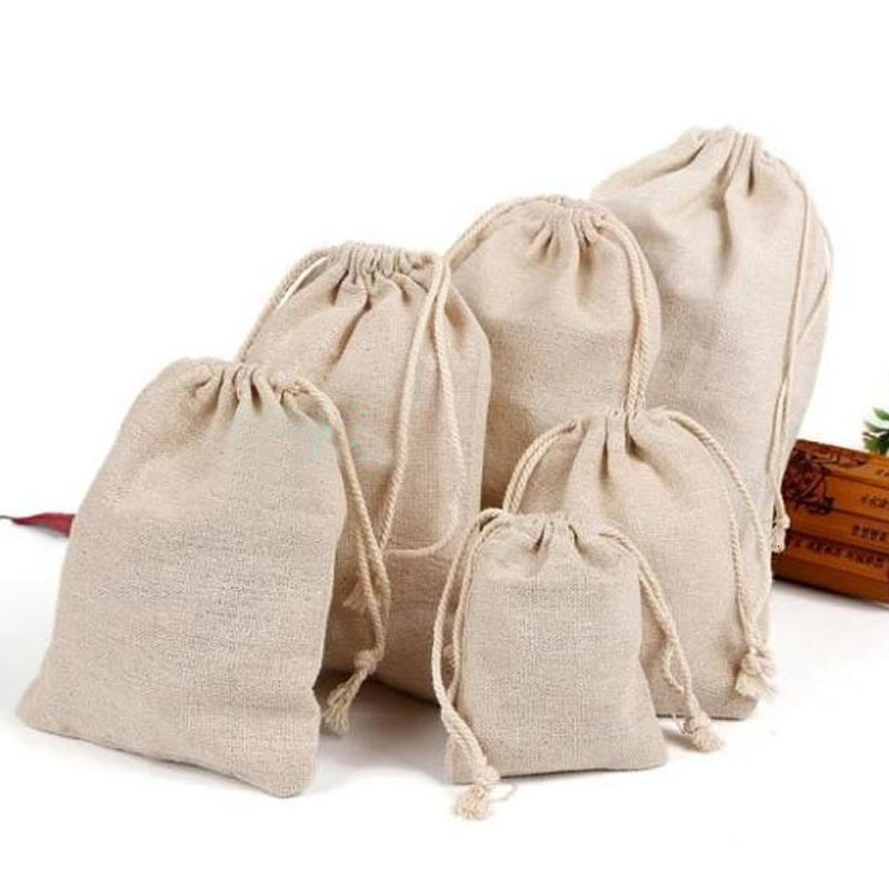 Jewelry Pouches Bags Natural Linen Jewelry Gift Bags 8x10cm 9x12cm 10x15cm pack 50 Custom Sack Party Candy Makeup Jute Packaging Pouches 230512