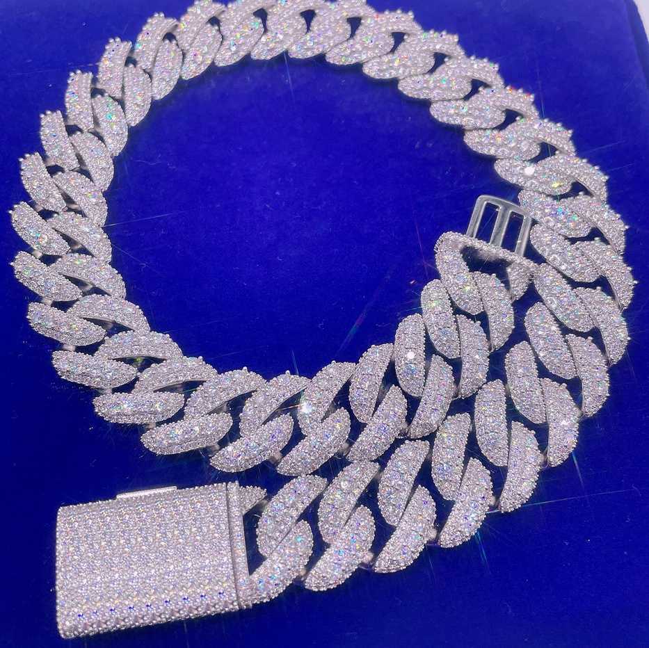 20mm Width Miami Cuban Link Chain Sterling Silver Vvs Moissanite Diamond Hip Hop Jewelry Iced Out Necklace
20mm Width Miami Cuban Link Chain Sterling Silver Vvs Moissanite Diamond Hip Hop Jewelry Iced Out Necklace
