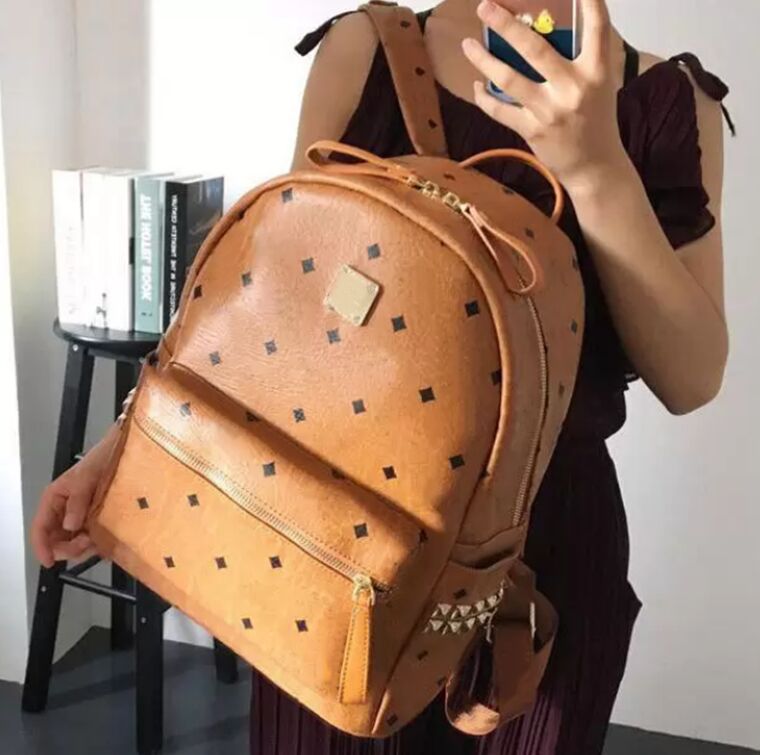 Wholesale Backpack Knapsack Fashion Men Women Travel Backpacks Handbags Stylish Bookbag Shoulder Bags Designer Totes back packs Girls Boys School Bag
Wholesale Backpack Knapsack Fashion Men Women Travel Backpacks Handbags Stylish Bookbag Shoulder Bags Designer Totes back packs Girls Boys School Bag