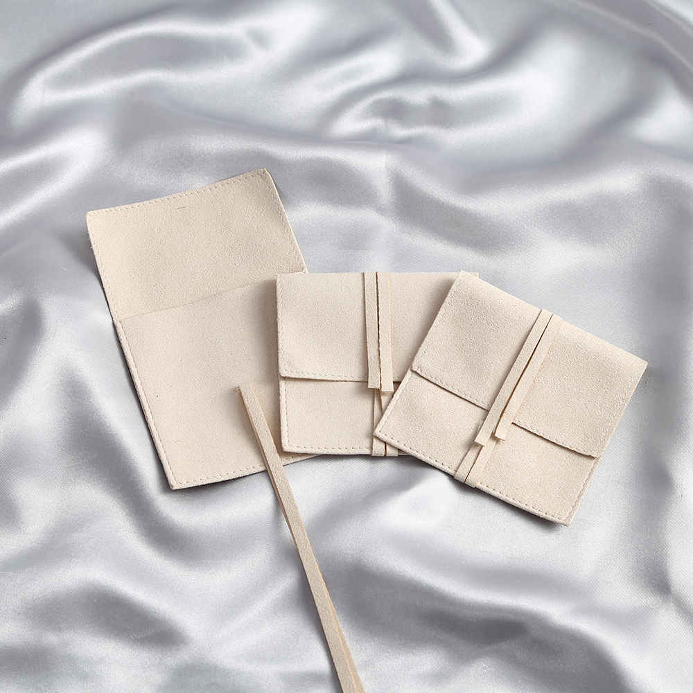 Jewelry Boxes Beige Microfiber Jewelry Suede Velvet Jewelry Small Envelope Bag with Rope Jewelry Packaging Pouch Wedding Favors Gift Party 230512
