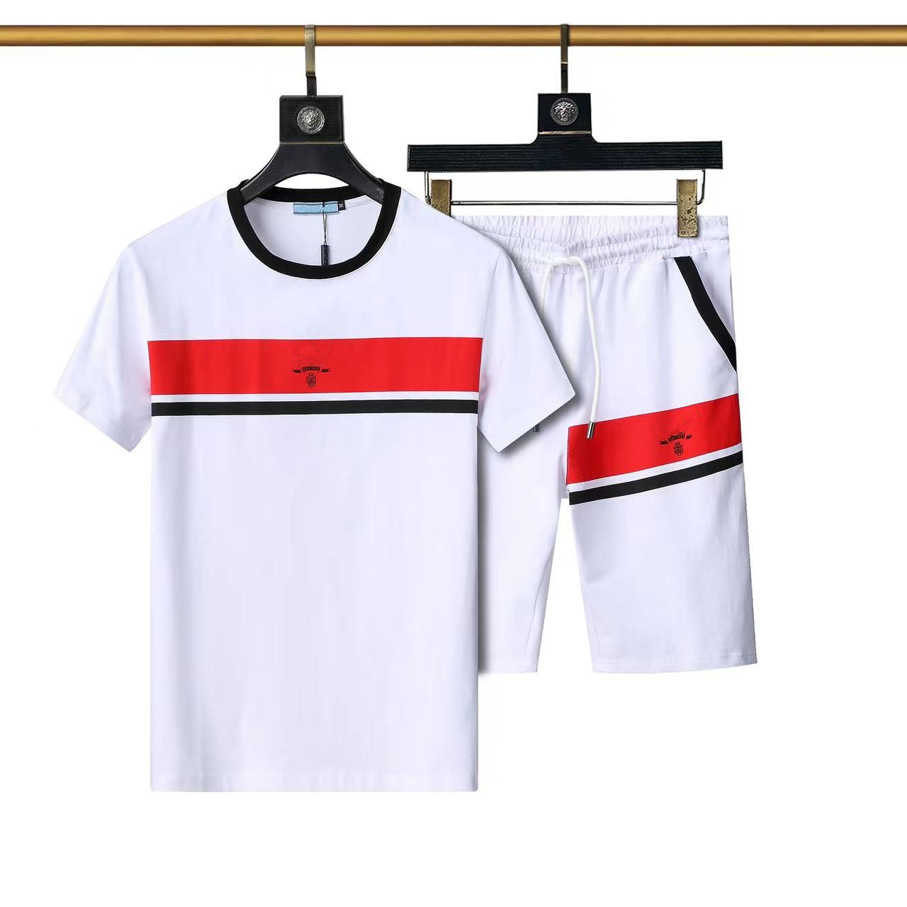 Famous brand clothing, summer suits, casual classic letter pattern prints, men's short sleeved shorts, men's tops, please consult the store owner for the original pictures
Famous brand clothing, summer suits, casual classic letter pattern prints, men's short sleeved shorts, men's tops, please consult the store owner for the original pictures