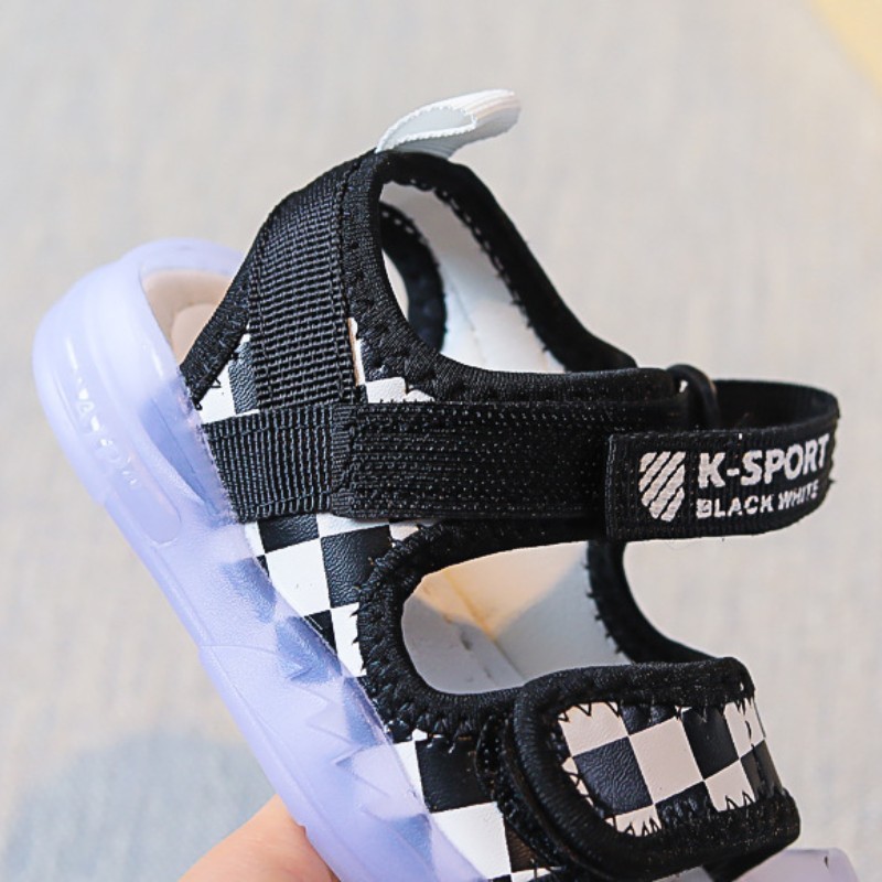 Sandals Boys LED Sandals Summer Kids Shoes Fashion Light Soft Flats Toddler Baby Girl Sandals Infant Casual Beach Children Shoes Outdoor 230515