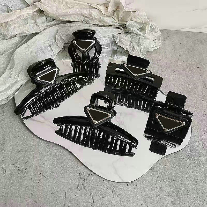 Designer Clips Claws Inverted Triangle Barrettes Brand Letter Plugs Clip For Women Gift HairPins Hair Accessories Free shipping