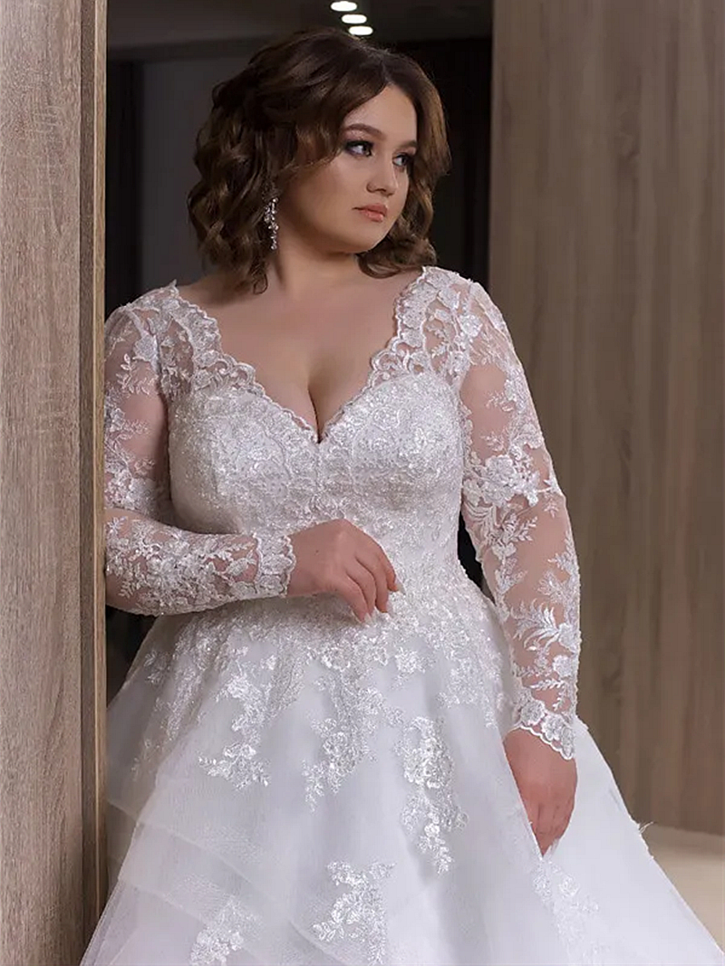 V Neck Plus Size White Wedding Dress Long Sleeves A Line Tulle Bridal Gowns Ruched Tiers Lace Appliques Lace-Up Backless Vestido De Novia Robe Mariage