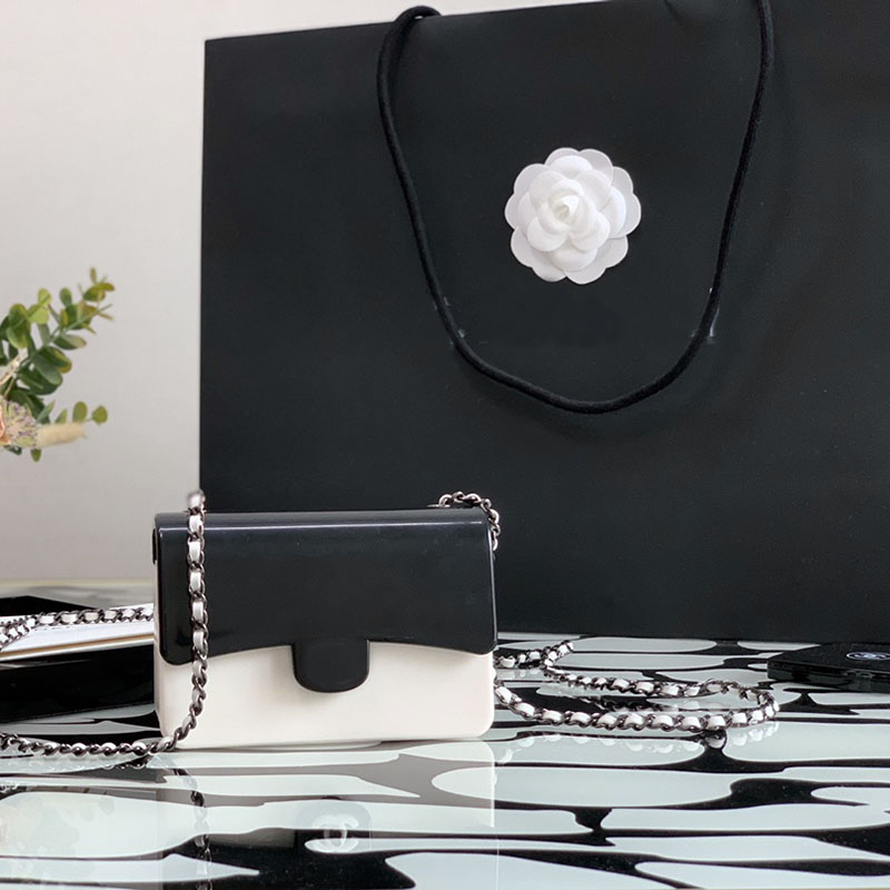 AAAAA Designer Bag Classic Clamshell Chain Shoulder Bag Women's Crossbody Bag Backpack Leather Fashion Tote C079
AAAAA Designer Bag Classic Clamshell Chain Shoulder Bag Women's Crossbody Bag Backpack Leather Fashion Tote C079