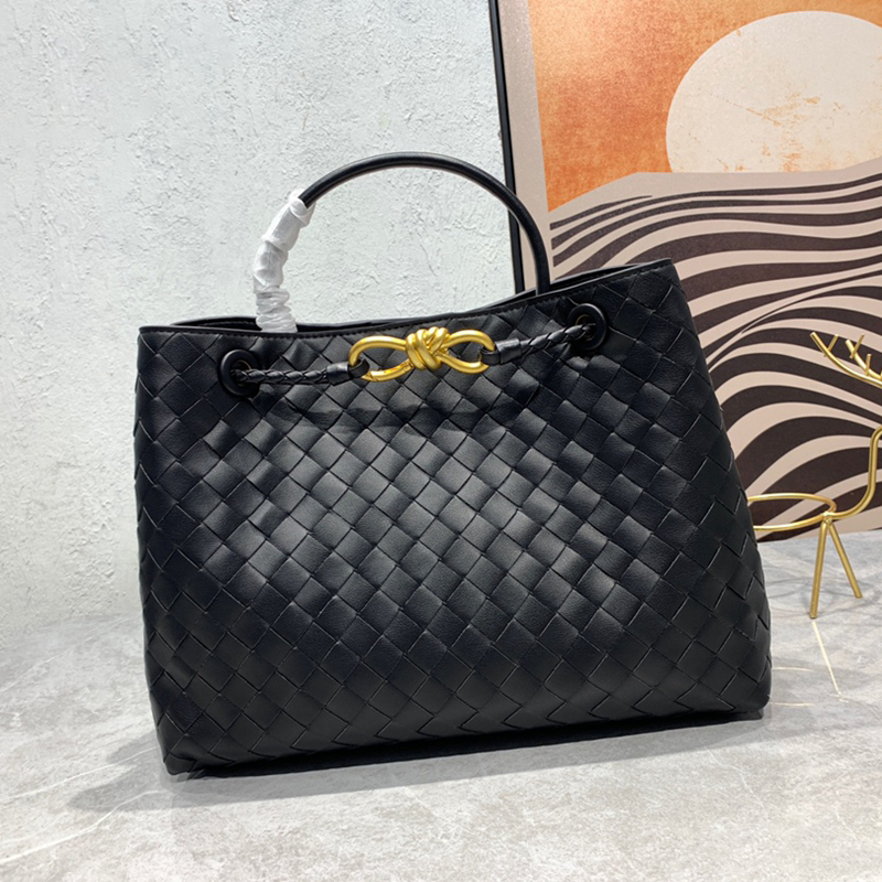 Fashion designer shopping bags Andiamo medium tote bag Women shoulder bag Woven calf leather Fashion crossbody bag High Quality handbags New, #1 size:34x23x13cm
Fashion designer shopping bags Andiamo medium tote bag Women shoulder bag Woven calf leather Fashion crossbody bag High Quality handbags New, #1 size:34x23x13cm