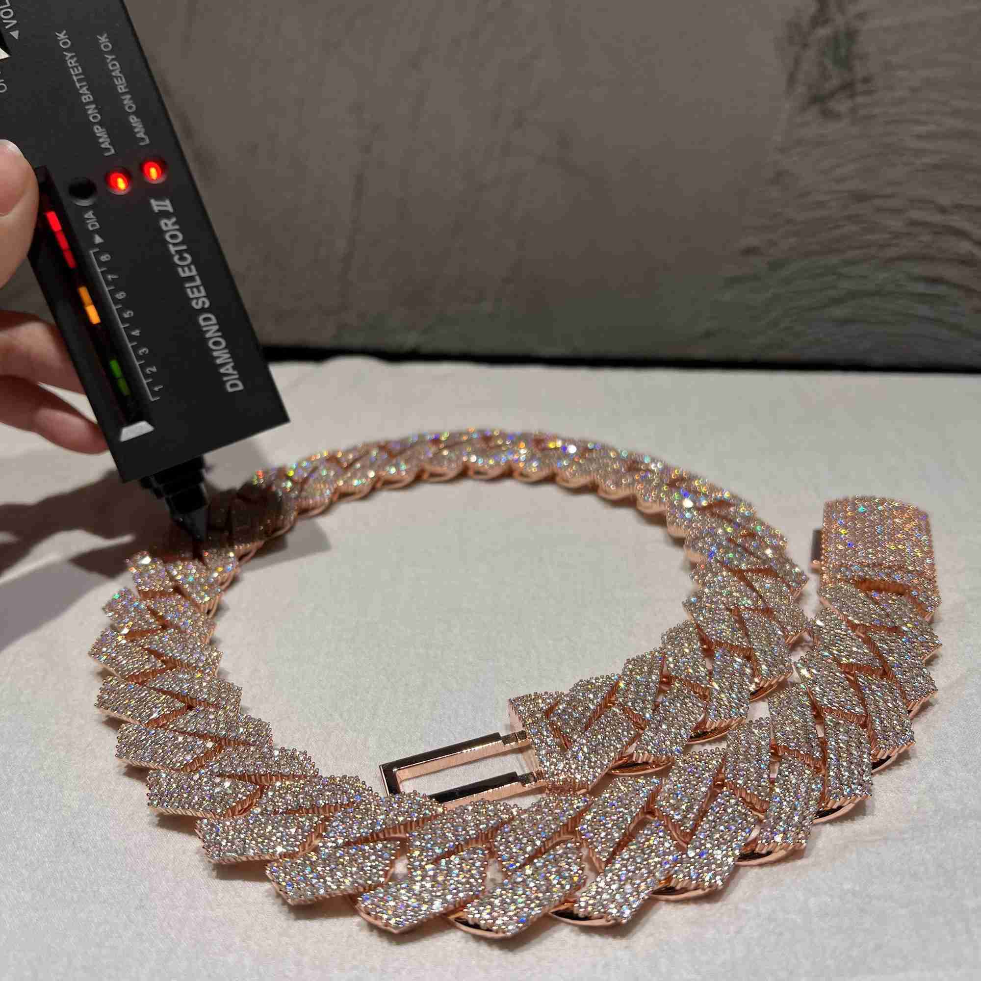 Hip Hop Iced Out Jewelry 24mm Wide 4 Rows Cuban Link Chain Vvs Moissanite Diamond Cuban Link Chain Necklace