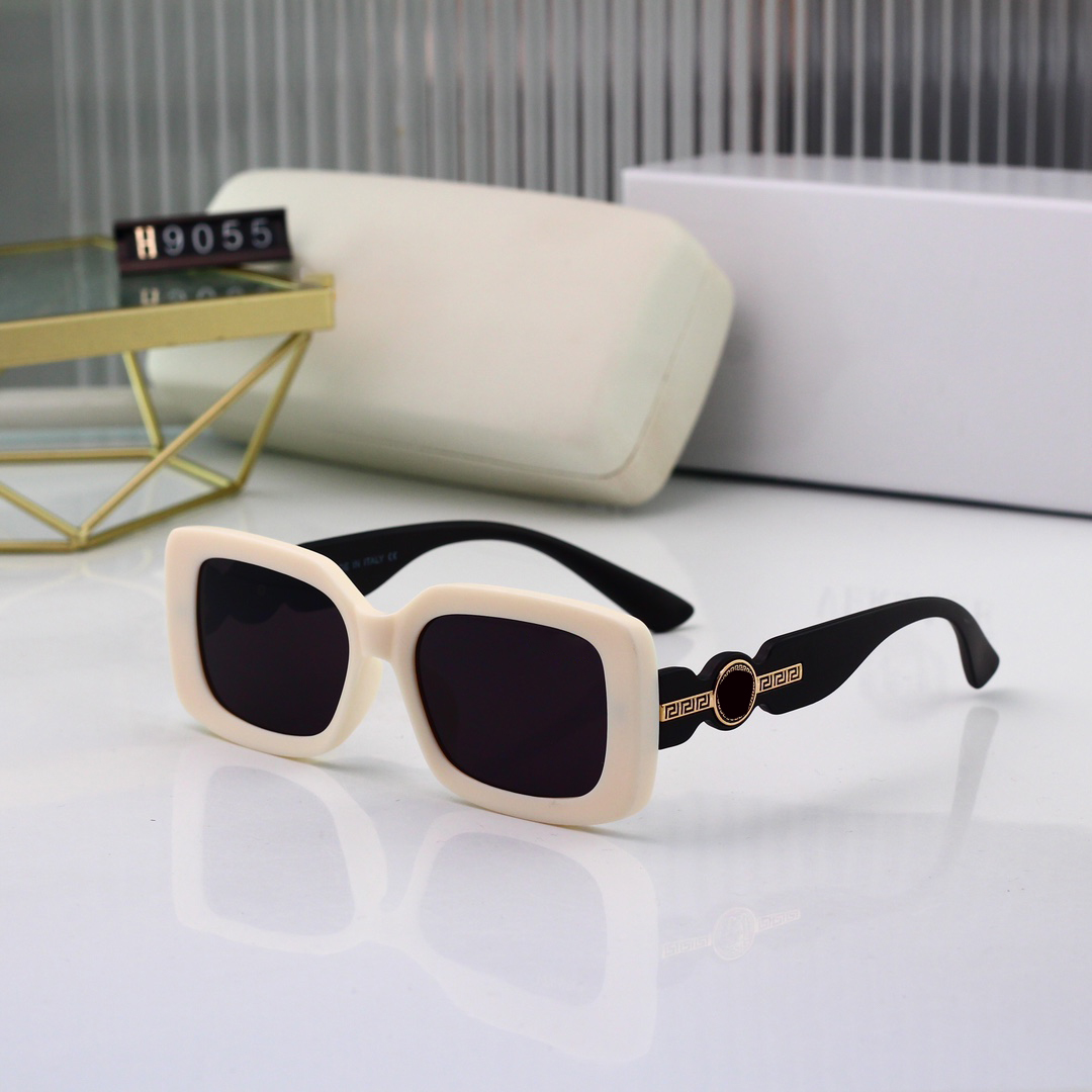 Sunglasses Women 2023 Classic Design Sun Glasses UV400 Eyewear Good Quality Gradient Lens Ladies Summer UV Protection
Sunglasses Women 2023 Classic Design Sun Glasses UV400 Eyewear Good Quality Gradient Lens Ladies Summer UV Protection