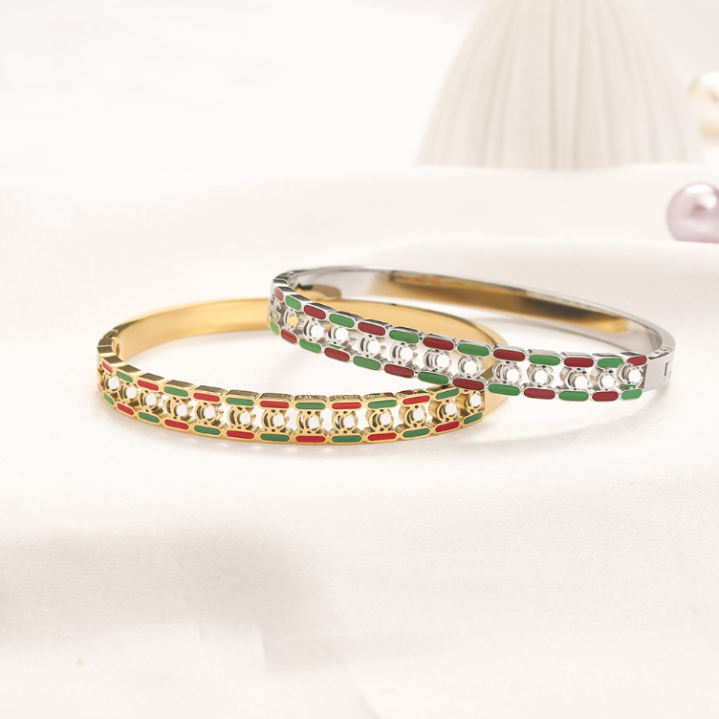 Luxury 18K Gold Bracelet For Women Brand Love Gift Cuff Bracelet Classic Design Party Jewelry Exquisite Design Bracelet Fashion Jewelry Bangle Wholesale ZG2256
Luxury 18K Gold Bracelet For Women Brand Love Gift Cuff Bracelet Classic Design Party Jewelry Exquisite Design Bracelet Fashion Jewelry Bangle Wholesale ZG2256