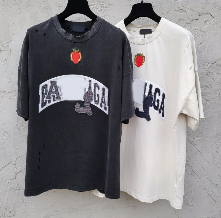 The front pattern embroidery uses imported embroidery machine. Embroidery and border embroidery
The front pattern embroidery uses imported embroidery machine. Embroidery and border embroidery