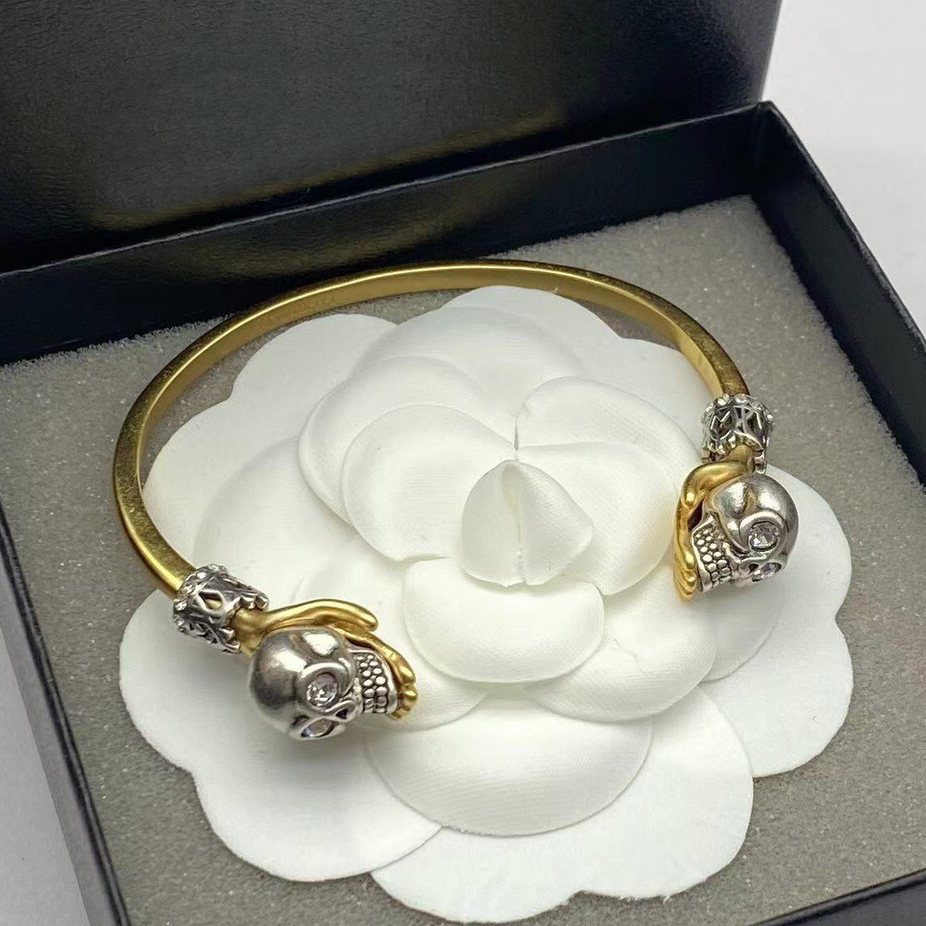 MQ bangle skull designer for woman official reproductions for man 5A T0P Gold plated 18K exquisite gift brand designer luxury fashion with box 004
MQ bangle skull designer for woman official reproductions for man 5A T0P Gold plated 18K exquisite gift brand designer luxury fashion with box 004