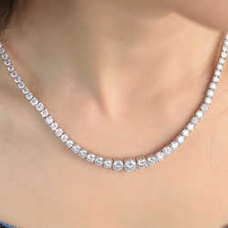 Aaa Gems White Gold Vermeil Graduated Size 3.5mm Vvs Moissanite Diamond Tennis Chain Necklace for Women