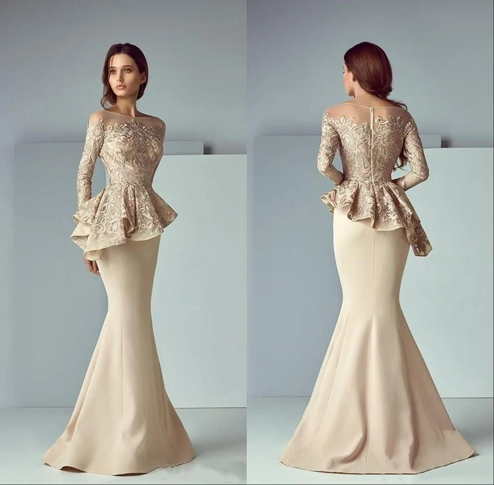 Chic Long Sleeves Mermaid Mothers Dresses With Peplum Lace Appliques Formal Evening Gowns Sweep Train Champagne Satin Mother Of The Bride Groom Weddin