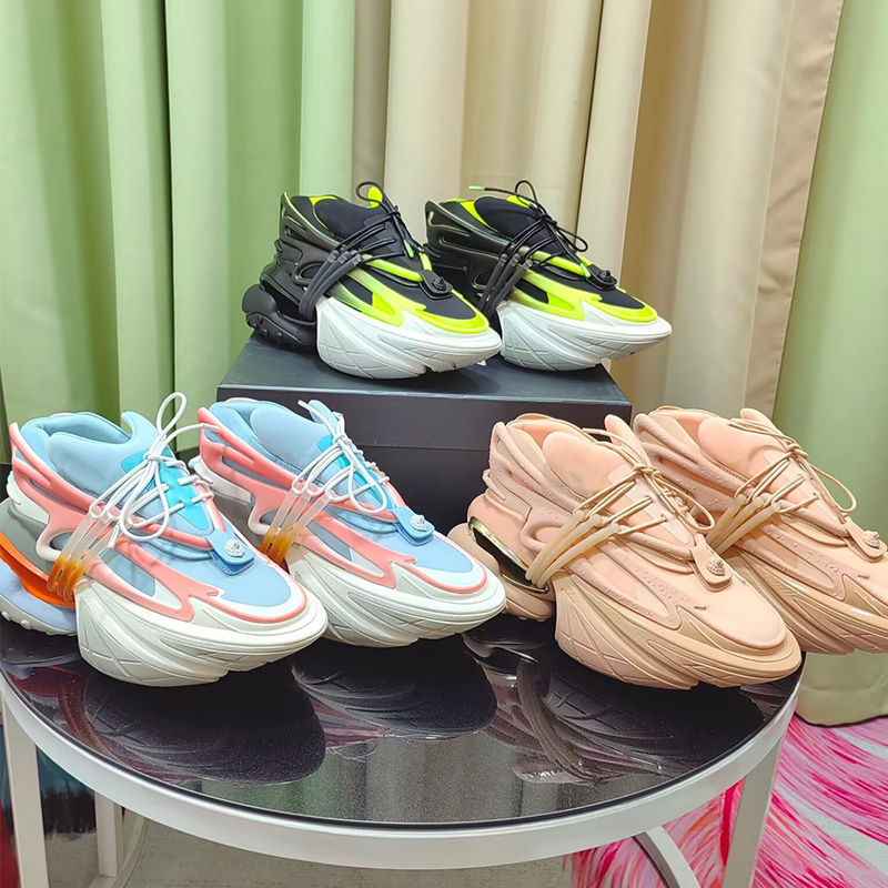 2023 Designer Bullet Metaverse Shoes Trend Platfrom Thick High Sole Black White Color Matching Runner High Top Sneakers Size 35-46, Colour 1
2023 Designer Bullet Metaverse Shoes Trend Platfrom Thick High Sole Black White Color Matching Runner High Top Sneakers Size 35-46, Colour 1