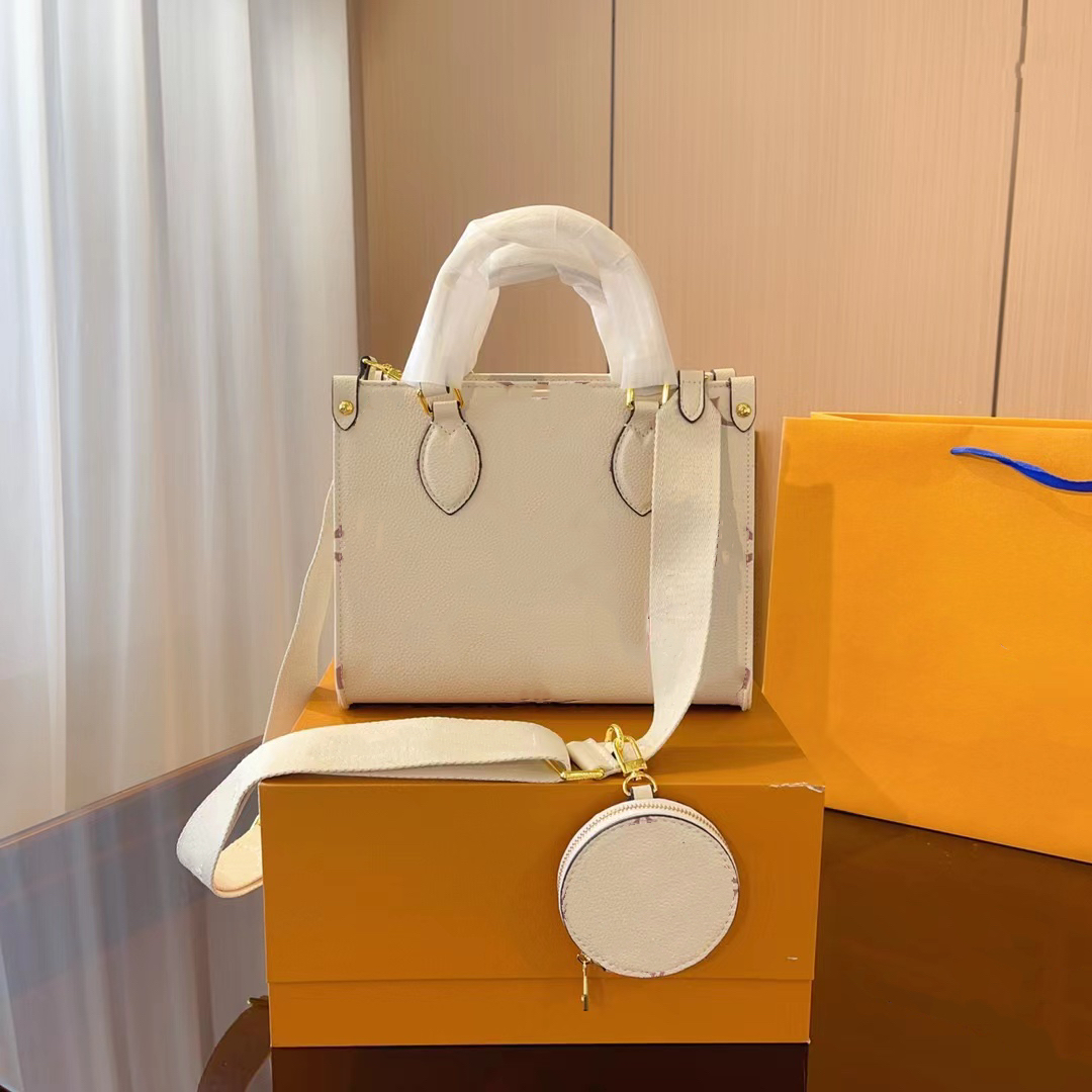 2023 Designer Handbag Four Seasons Crossbody Shopping Bag Fashion Women's Wallet Women's Shoulder Bag High Quality Genuine Leather Large Capacity, White
2023 Designer Handbag Four Seasons Crossbody Shopping Bag Fashion Women's Wallet Women's Shoulder Bag High Quality Genuine Leather Large Capacity, White