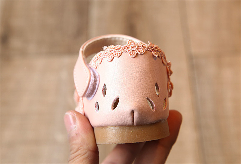 Sandals Summer Kids Shoes Fashion Leathers Sweet Children Sandals For Girls Toddler Baby Breathable Hoolow Out Bow Shoes for girls 230515