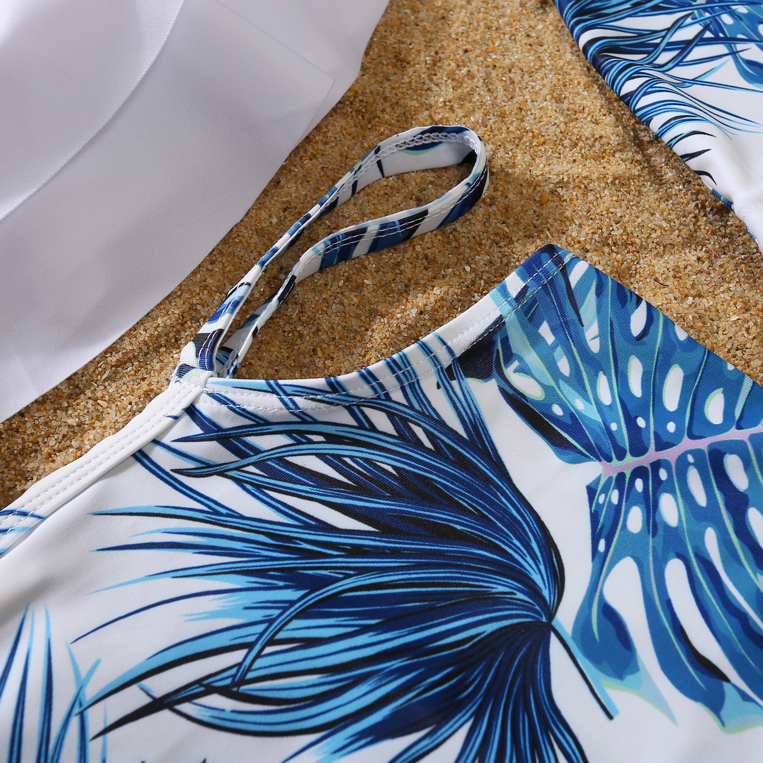 Family Matching Outfits Summer Swimsuit Swimwear Two Pieces Bikini Set est Printed Ruffles Bathing Suits Look Sets 230512