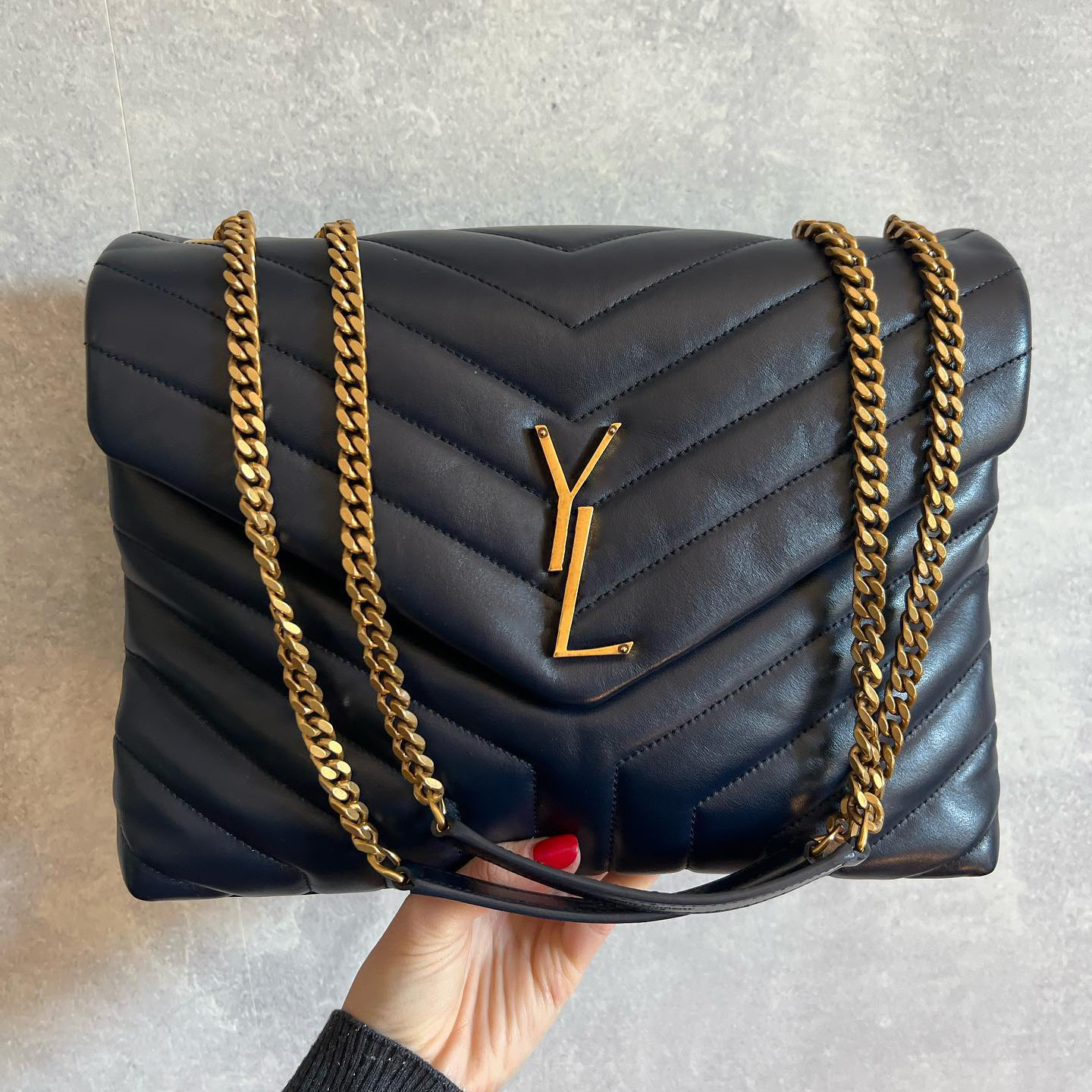 top quality genuine leather yslity LOULOU bags luxury designer Shoulder quilted Bag purse and handbag Women Clutch 10a pochette Messenger tote Cross body chain bags, Black gold
top quality genuine leather yslity LOULOU bags luxury designer Shoulder quilted Bag purse and handbag Women Clutch 10a pochette Messenger tote Cross body chain bags, Black gold