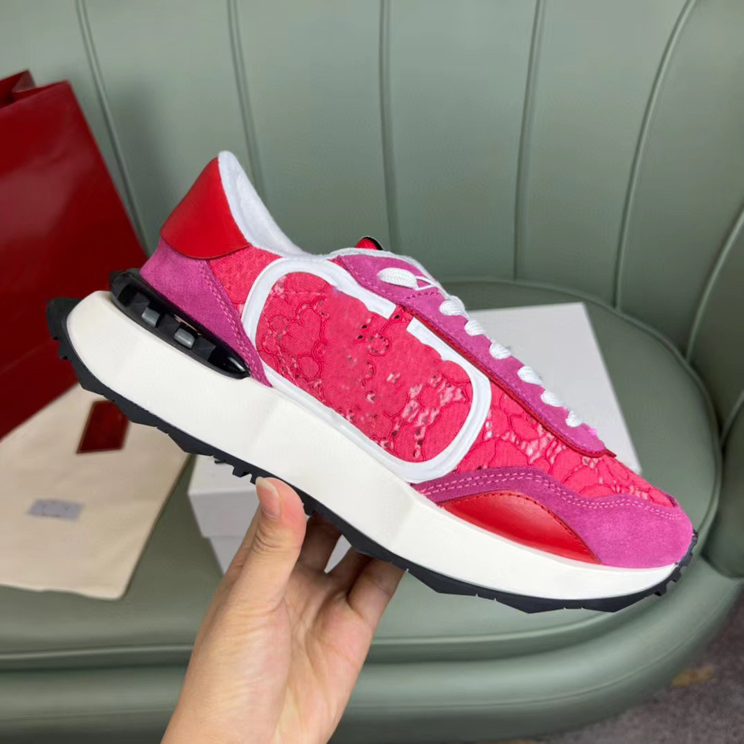 Designer Athletic Running Shoes Valentinoity trainer men and women outdoors Sports shoes zapatos Casual Retro Sneakers H053
Designer Athletic Running Shoes Valentinoity trainer men and women outdoors Sports shoes zapatos Casual Retro Sneakers H053