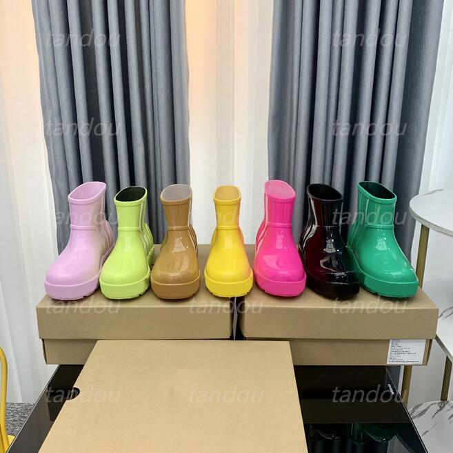 Designer Drizlita Boots Women Rain Boots Rubber Winter Waterproof Rainboots Platform Ankle Jelly Booties Focalistic Size 35-40, Color 11
Designer Drizlita Boots Women Rain Boots Rubber Winter Waterproof Rainboots Platform Ankle Jelly Booties Focalistic Size 35-40, Color 11
