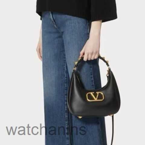 Black Bag Handbag Bags Fashion Valentino Designer New Women's Women Tote Leather Riveted Zipper Portable Shoulder Bag Size 28 18 1SQK, Red
Black Bag Handbag Bags Fashion Valentino Designer New Women's Women Tote Leather Riveted Zipper Portable Shoulder Bag Size 28 18 1SQK, Red
