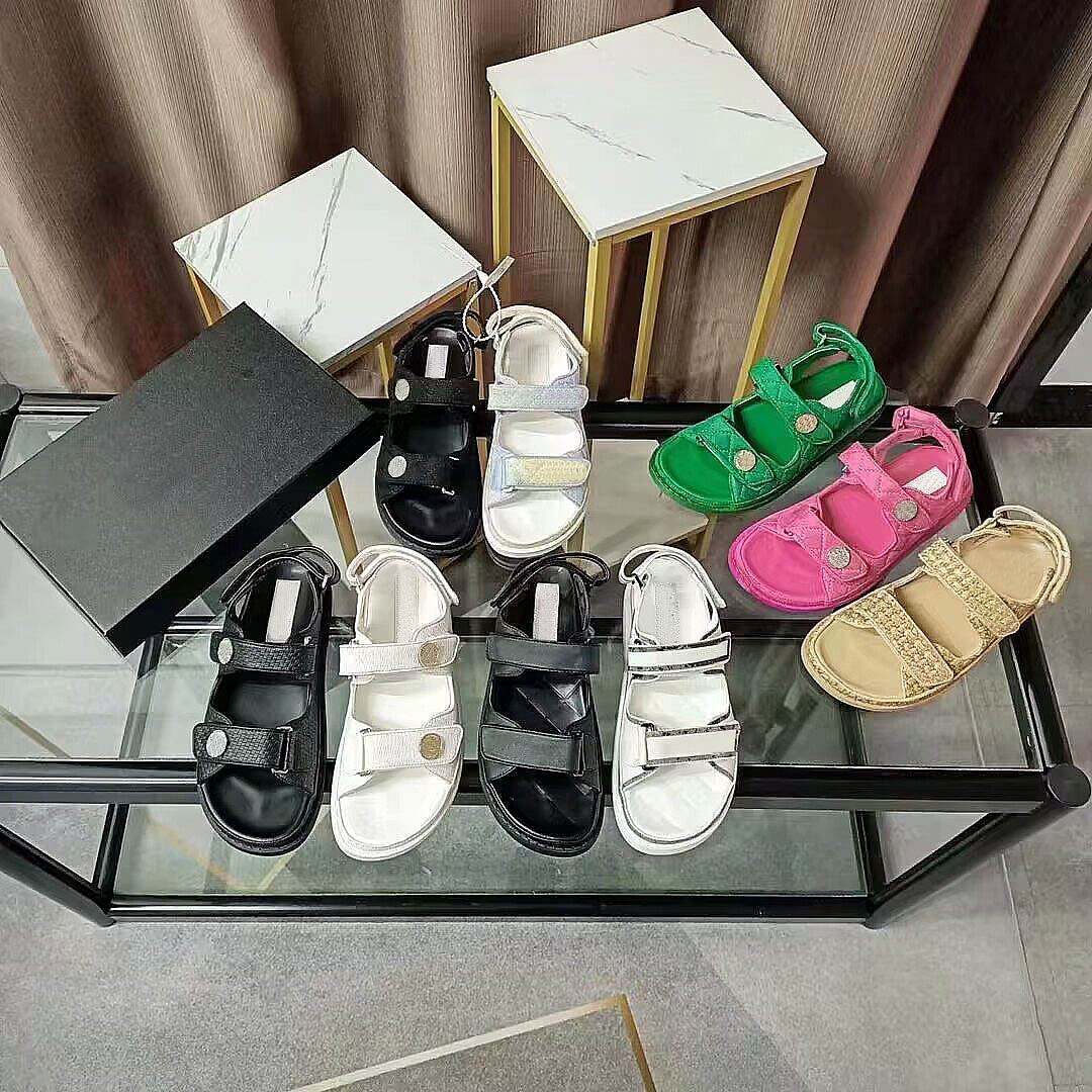 Dad Sandals Designer Women Sandal Ladies Famous Calfskin Fashion Leather Buckle Ankle Luxury Platform Summer Slippers Slides Beach Shoe 35-40, A20
Dad Sandals Designer Women Sandal Ladies Famous Calfskin Fashion Leather Buckle Ankle Luxury Platform Summer Slippers Slides Beach Shoe 35-40, A20