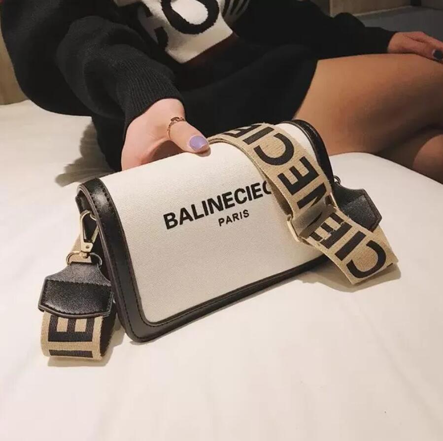 Bag Summer Women Purse and Handbags 2023 New Fashion Casual Small Square Bags Unique Designer Shoulder Messenger Bags, Customize
Bag Summer Women Purse and Handbags 2023 New Fashion Casual Small Square Bags Unique Designer Shoulder Messenger Bags, Customize