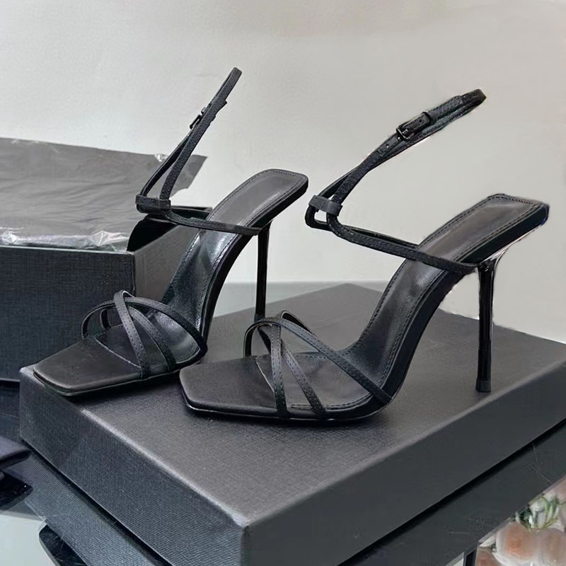 2023 Dress Shoes black Bottoms Satin High Heels Luxurys Womens Square Toes Stiletto Heel Evening shoes Designers Peep-toes Sandals Sexy Fashion ankle strap Party
2023 Dress Shoes black Bottoms Satin High Heels Luxurys Womens Square Toes Stiletto Heel Evening shoes Designers Peep-toes Sandals Sexy Fashion ankle strap Party