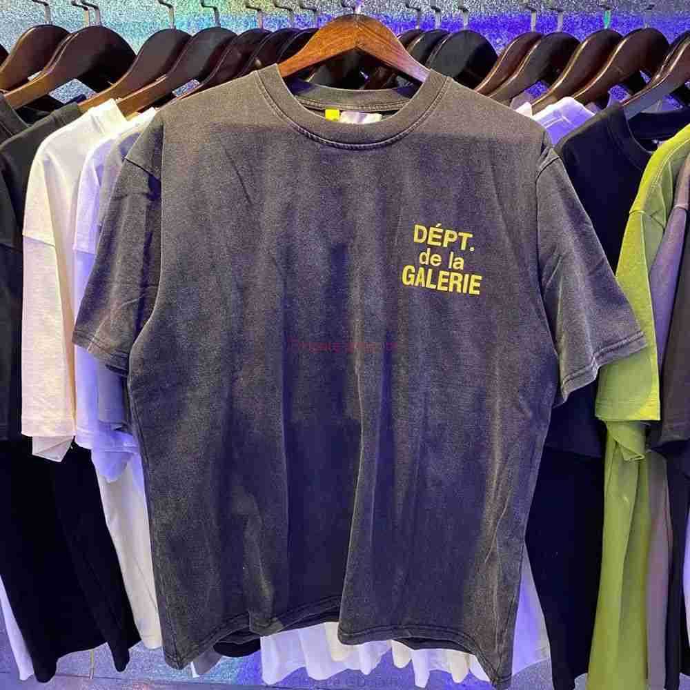Designer Fashion Clothing Tees Tshirt American Fashion Brand Galleryes Depts Cracked Front Back Washed Old Double Yarn Cotton Short Sleeve Male Female Students, Wash black lh g83
Designer Fashion Clothing Tees Tshirt American Fashion Brand Galleryes Depts Cracked Front Back Washed Old Double Yarn Cotton Short Sleeve Male Female Students, Wash black lh g83