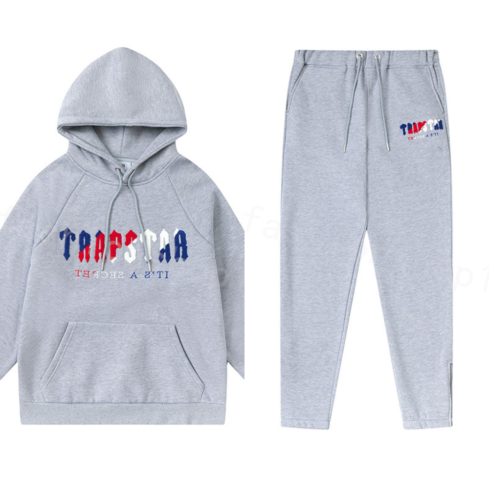 Trapstar 2023 Mens tracksuits sweater trousers set designer hoodies streetwear sweatshirts quality sports suit embroidery plush letter decoration thick Hoodies, 14
Trapstar 2023 Mens tracksuits sweater trousers set designer hoodies streetwear sweatshirts quality sports suit embroidery plush letter decoration thick Hoodies, 14
