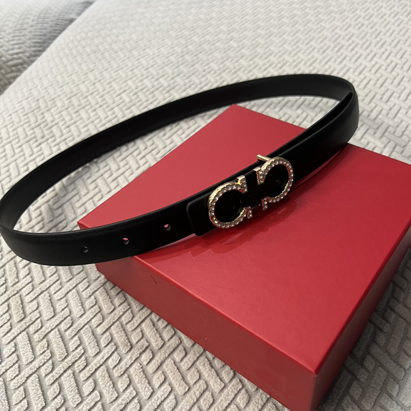Luxury Fashion Belt For Womens Genuine Leather Men Designers Belts Buckle Women Brand F Waistband Cintura Ceinture 2.5cm Width 2305175BF
Luxury Fashion Belt For Womens Genuine Leather Men Designers Belts Buckle Women Brand F Waistband Cintura Ceinture 2.5cm Width 2305175BF