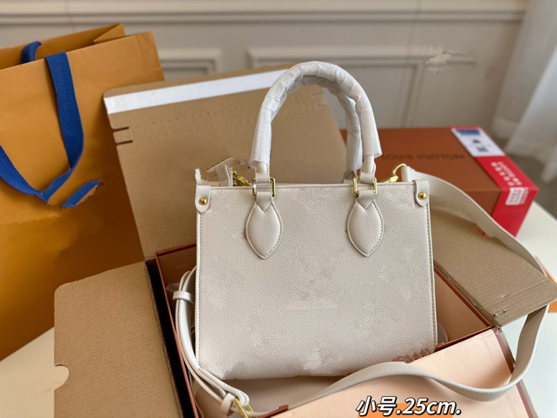 Luxury shoulder bags Designer handbag evening bag Woman Hight quality Fashion leather bags the tote bag Classic clutch bag tote bags, Box
Luxury shoulder bags Designer handbag evening bag Woman Hight quality Fashion leather bags the tote bag Classic clutch bag tote bags, Box