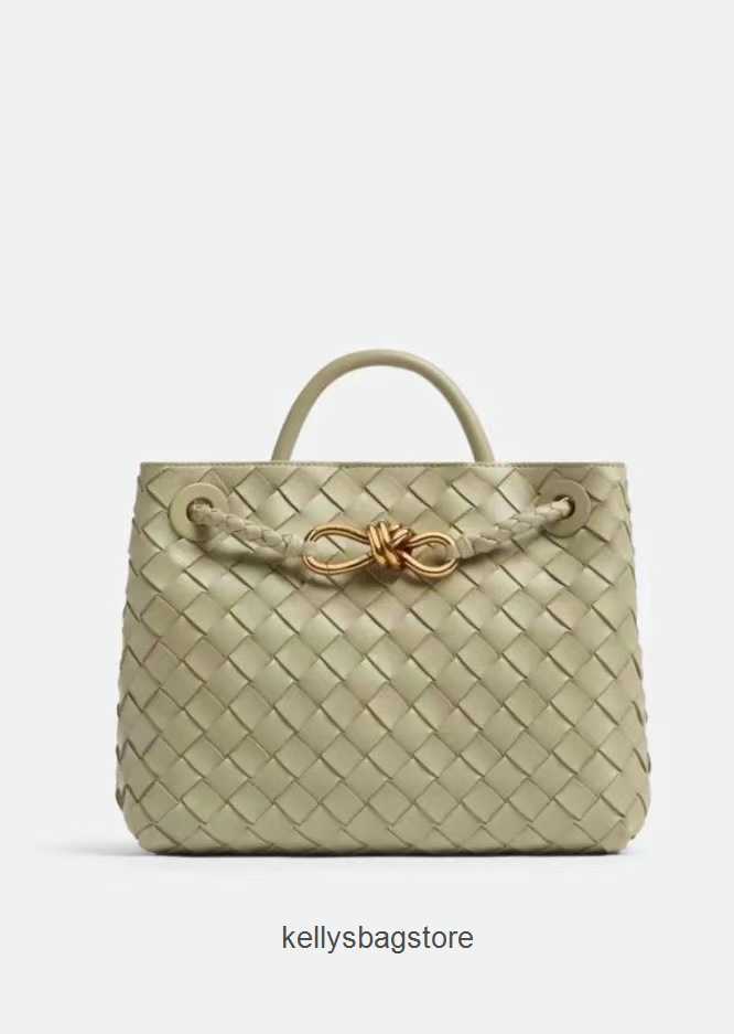 2023 Bottegas Evening Bag Bags Venetass Metal Andiamo Totes Buckle Woven Tote Single Shoulder Designer Handheld Crossbody High Capacity Women's 8n23, Black 25cm
2023 Bottegas Evening Bag Bags Venetass Metal Andiamo Totes Buckle Woven Tote Single Shoulder Designer Handheld Crossbody High Capacity Women's 8n23, Black 25cm