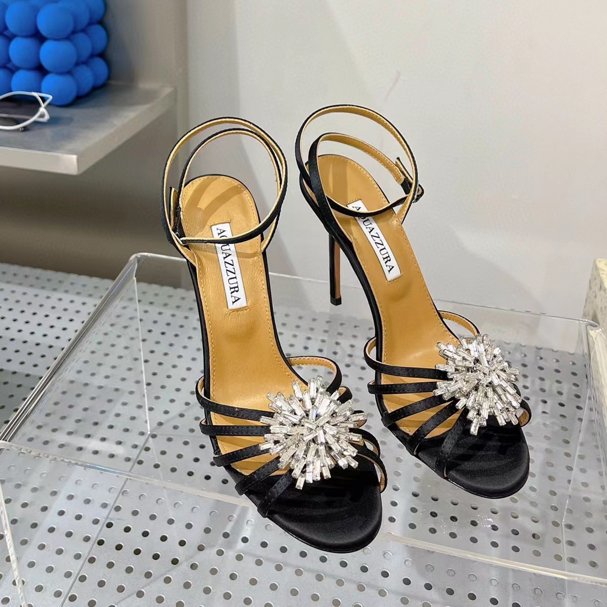 Luxury Summer Brand Women Tequila Sandals Shoes Aquazzuras High Heels Lady Pumps Crystal-embellished Dress Bridal Wedding Gladiator Sandalias EU35-41 With box
Luxury Summer Brand Women Tequila Sandals Shoes Aquazzuras High Heels Lady Pumps Crystal-embellished Dress Bridal Wedding Gladiator Sandalias EU35-41 With box