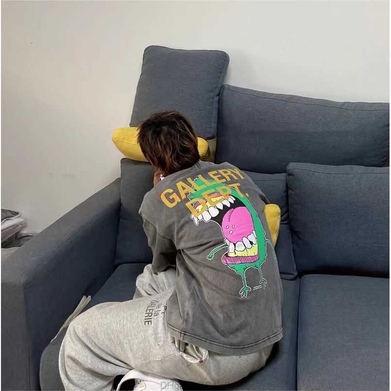 Designer Fashion Clothing Tees Tshirt Original Quality Galleryes Depts fogs High Street Distressed Print Loose Round Neck Short Sleeve Men Women Tops for sale, Gallerytee dark brown
Designer Fashion Clothing Tees Tshirt Original Quality Galleryes Depts fogs High Street Distressed Print Loose Round Neck Short Sleeve Men Women Tops for sale, Gallerytee dark brown