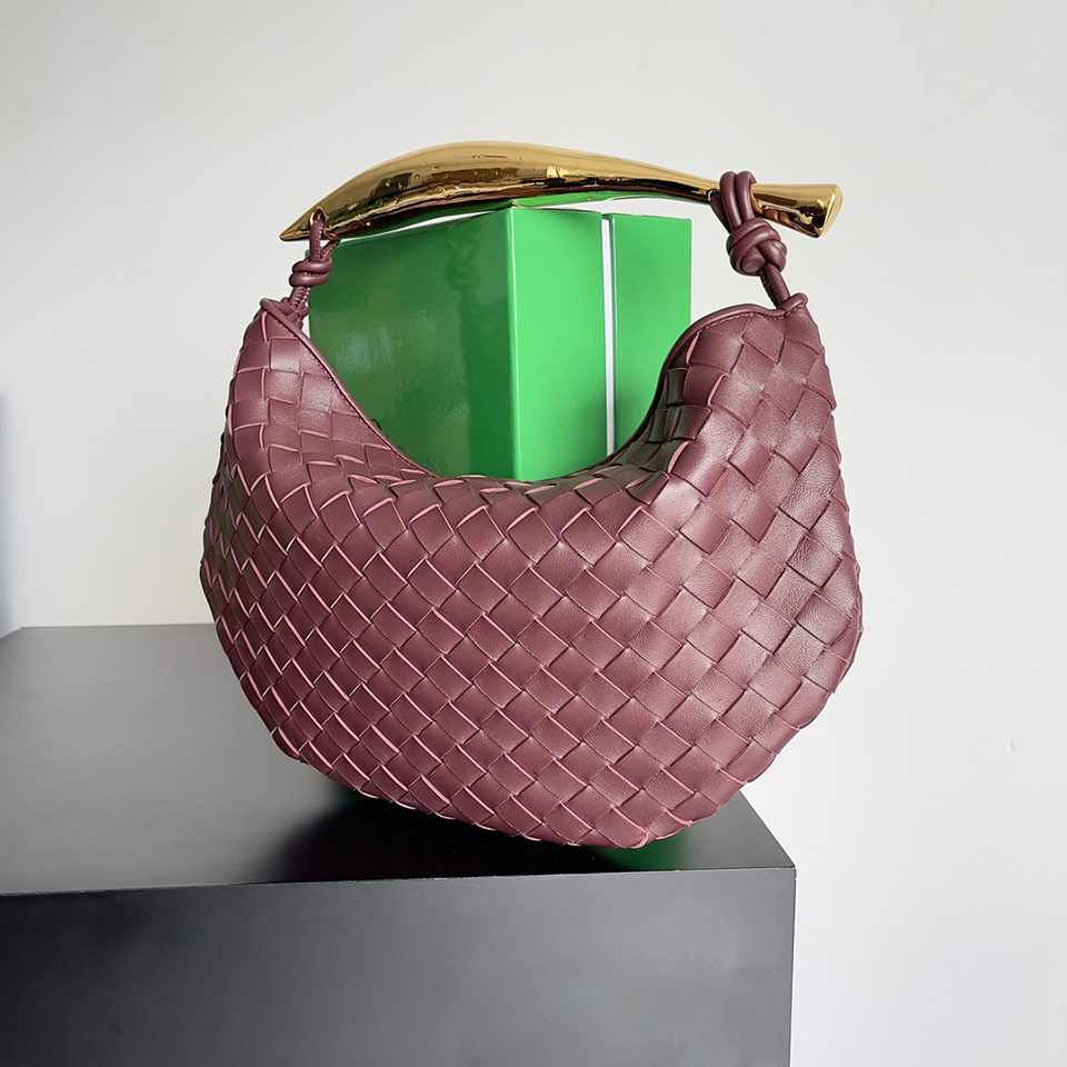 Designer Handbag Lambskin Tote Bag 10A Mirror quality Small intrecciato leather bag With BOX B03V
Designer Handbag Lambskin Tote Bag 10A Mirror quality Small intrecciato leather bag With BOX B03V