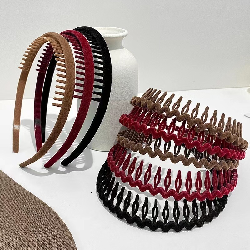 Hair Rubber Bands Simple Flocking Hair Band Womens Autumn And Winter Velvet Pressed Shampoo Headband Toothed Anti Slip Hairpins Headwear 230517