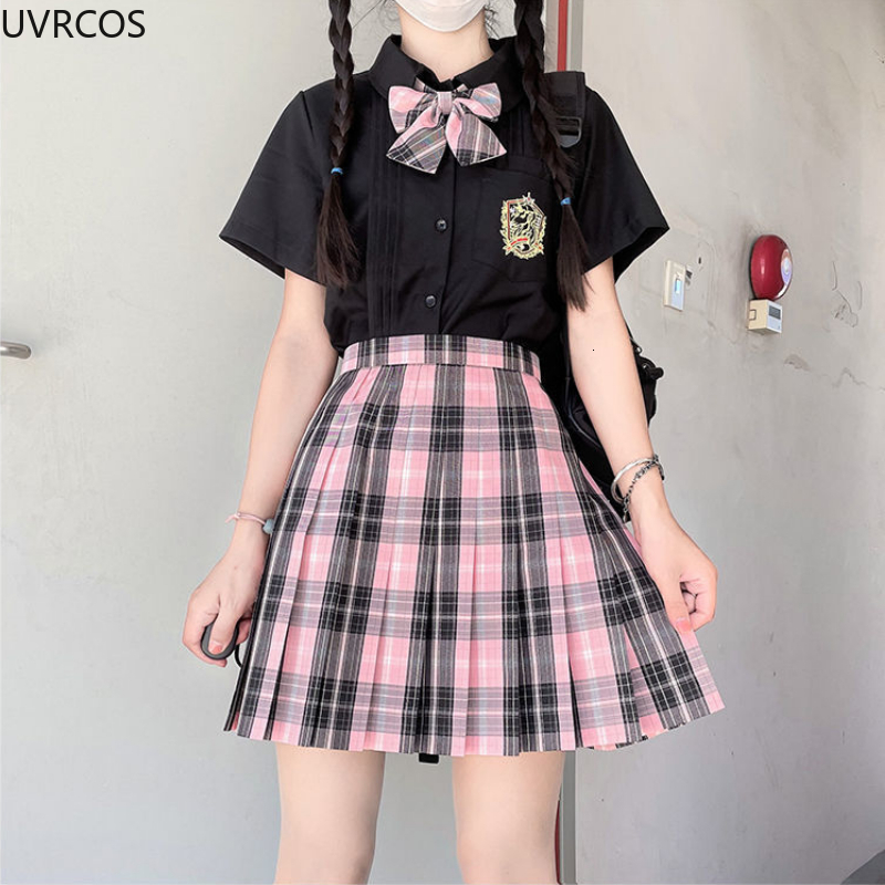 Skirts Japanese Preppy Style Sweet Plaid Skirts Women Gothic Pink Black High Waist Pleated Mini Skirt Kawaii Girls JK Uniform Harajuku 230518